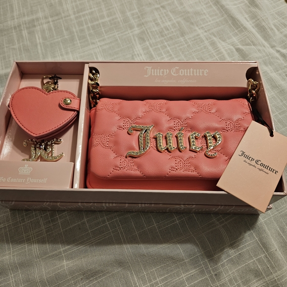 Juicy Couture Handbags - Juicy Couture Pink Quilted Bag Set Pink Lemonade With Heart Mirror Charm NEW